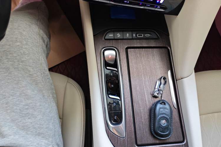 Used Buick Enclave 2020 28T All-Wheel Drive Avenir