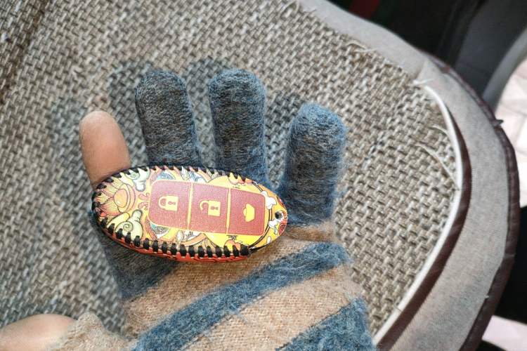 Used Nissan NV200 2016 Revised Version 1.6L CVT Deluxe Edition Vehicle Key