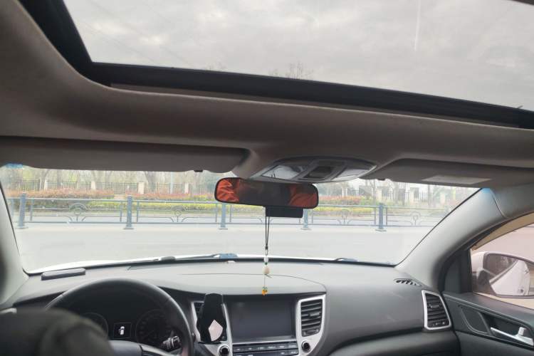 Used Hyundai Tucson 2015 1.6T Dual-Clutch Two-Wheel-Drive Smart Model