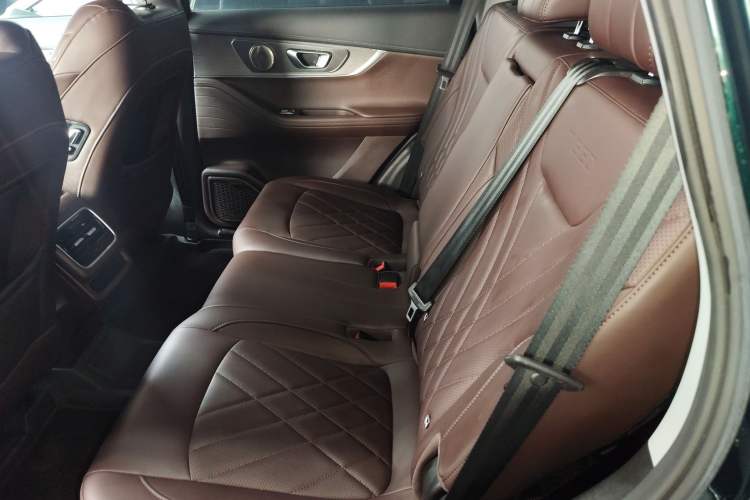 Used Chery Tiggo 8 PRO 2024 Champion Edition 390T Two-Wheel Drive Peak Version 7 Seats