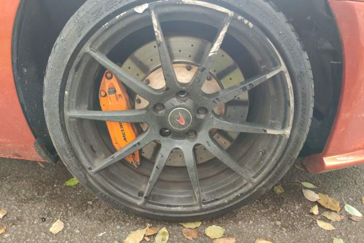 Used McLaren 625C 2015 3.8T Spider Right Front Wheel Hub