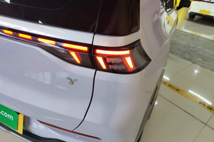 Used AION Y 2022 70 Enjoyment Edition Lithium Iron Phosphate
