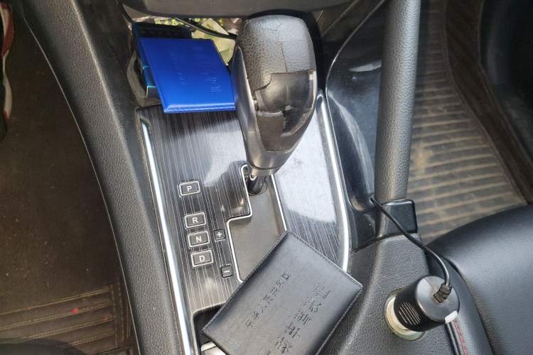 Used Dongfeng Aeolus AX7 2016 2.0L Automatic Zhiyi Trim