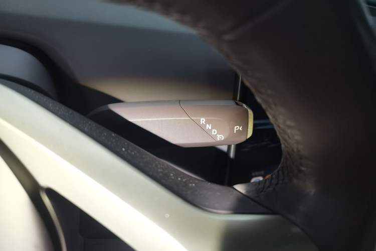 Used Avatr 12 2023 650 Three-Laser Four-Wheel Drive Performance Edition Gear Lever