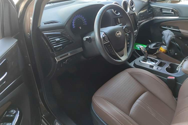 Used BYD S7 2017 2.0T Automatic Prestige Edition
