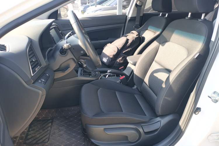 Used Hyundai Elantra (6th Generation / Lingdong) 2018 1.4T Dual-Clutch Xuan Dong · Dynamic Edition
