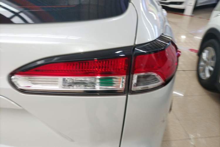 Used Toyota FRONTLANDER 2022 2.0L CVT Elite Edition Exterior 3