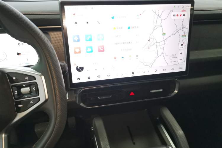 Used JETOUR Traveler 2023 1.5T Two-Wheel Drive Discovery PRO Audio And AC Panel