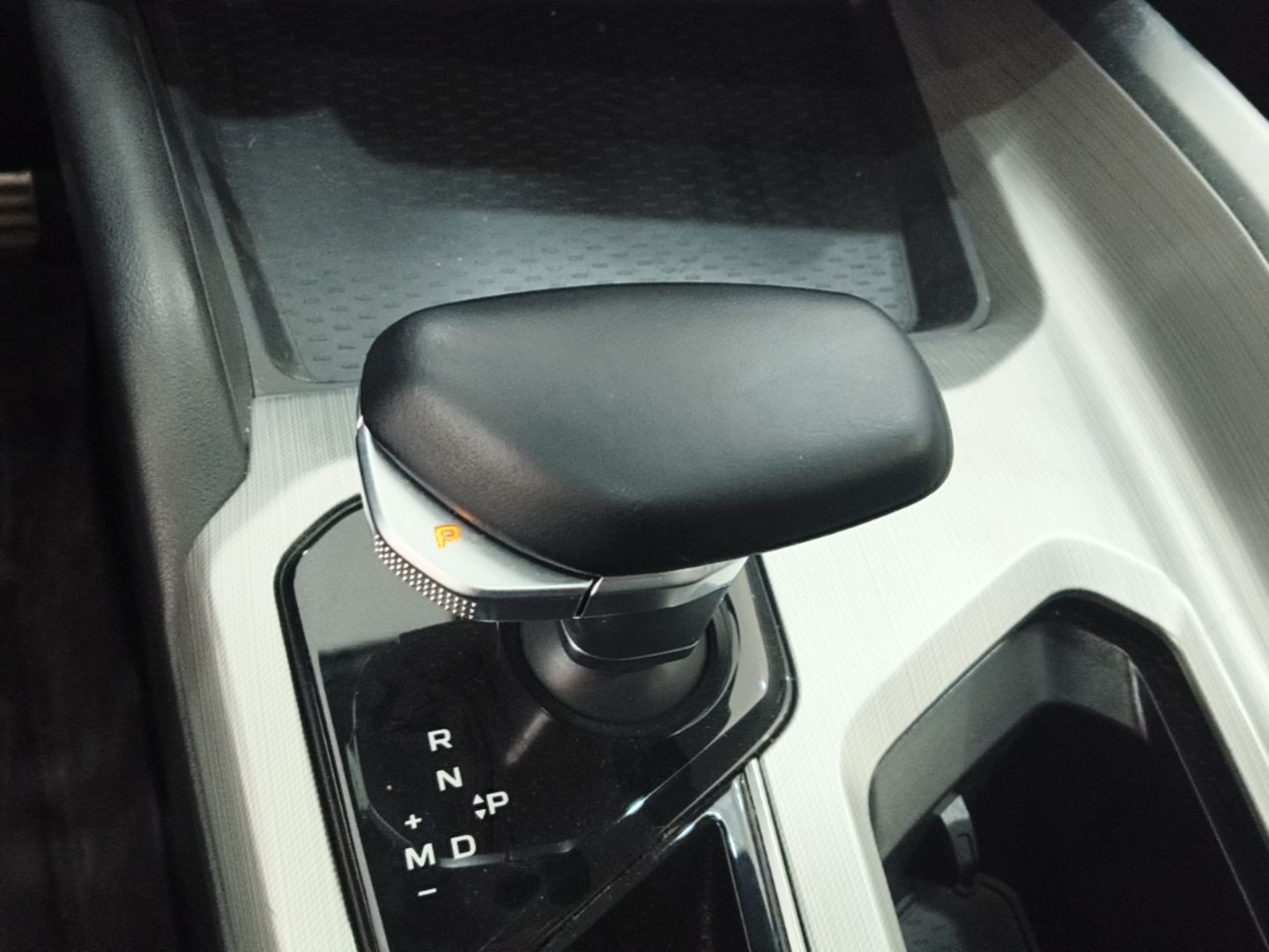 Geely Auto Preface 2023 2.0TD Prestige Version — снимка 16