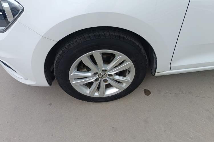 Used Volkswagen Santana 2016 1.6L Manual Comfort Edition Left Front Wheel Hub