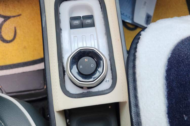 Used Geely Galaxy Panda 2025 210km Panda Rider Gear Lever