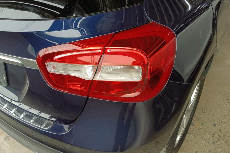 Used Mercedes-Benz GLA 2015 GLA 200 Sport Edition Exterior 3