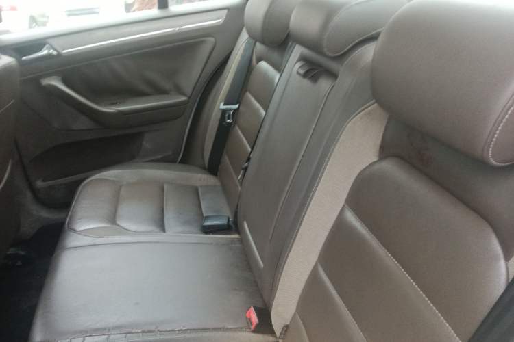 Used Volkswagen Bora 2015 Value Edition 1.6L Automatic Comfort Version