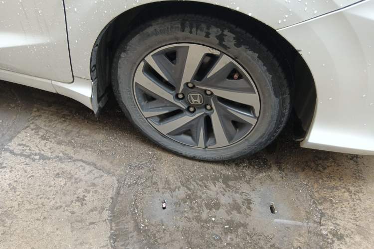 Used Honda Crider 2019 180 Turbo CVT Comfort Edition China V Right Front Wheel Hub