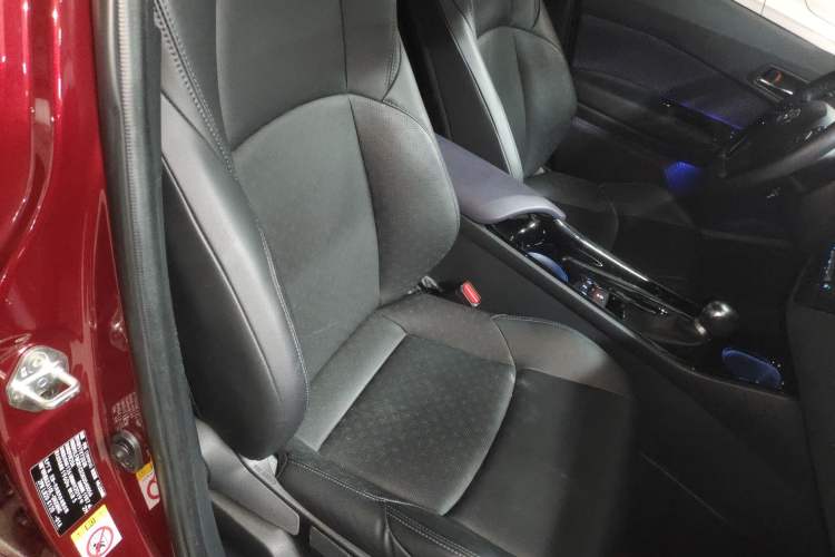 Used Toyota IZOA 2018 2.0L Yichi Edition China V Standard