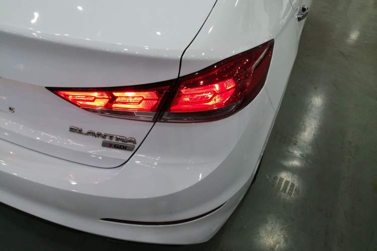 Used Hyundai Elantra (6th Generation / Lingdong) 2019 1.4T Dual-Clutch Xuan Dong · Dynamic Model Right Rear Taillight