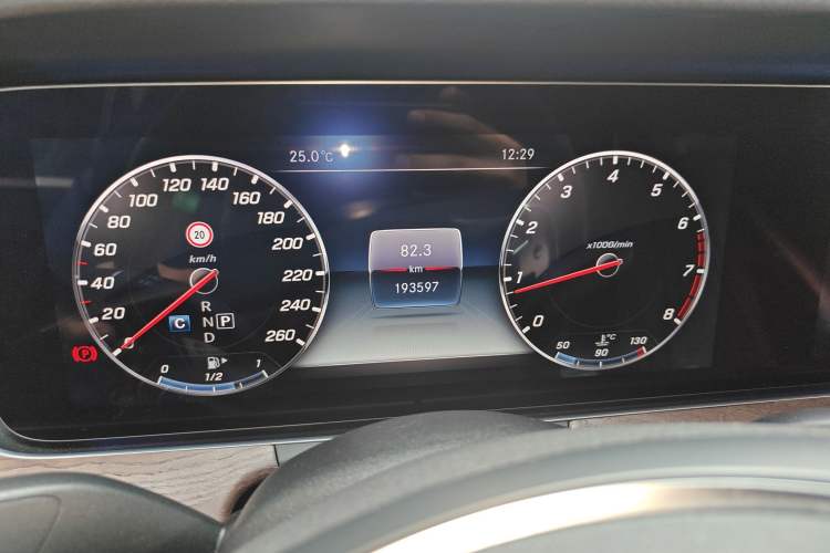 Used Mercedes-Benz E-Class 2017 E 200 L 4MATIC
