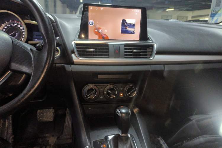 Used Mazda 3 Axela 2016 Sedan 1.5L Automatic Comfort Model Audio And AC Panel