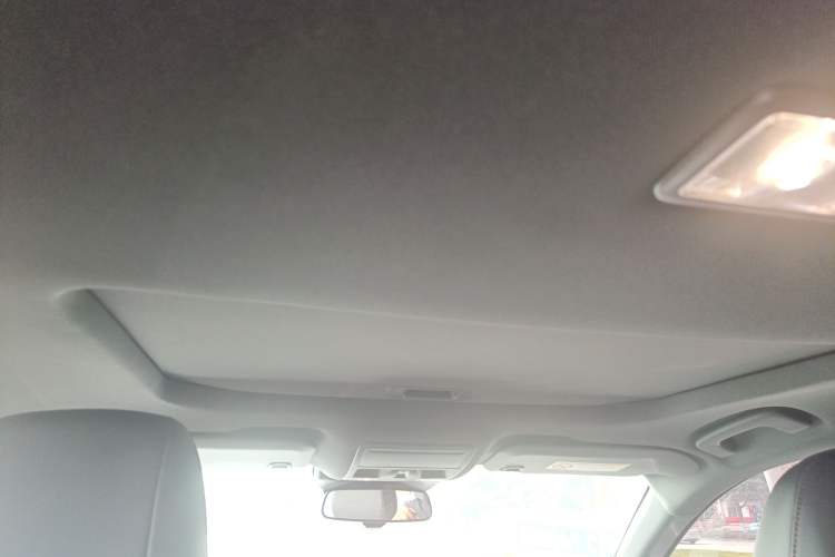 Used Ford Mondeo 2023 EcoBoost 180 Comfort Model Headliner