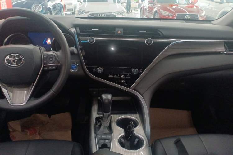 Used Toyota Camry 2019 Revised Version Dual-Engine 2.5 HG Luxury Edition