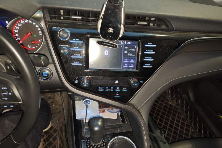 Used Toyota Camry 2018 2.5S Fēngshàng Edition Audio And AC Panel