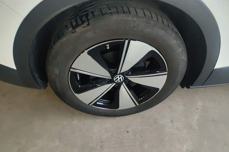 Used Volkswagen ID.4 X 2025 Smart Version Pure & Intelligent Enjoyment Edition Right Rear Wheel Hub