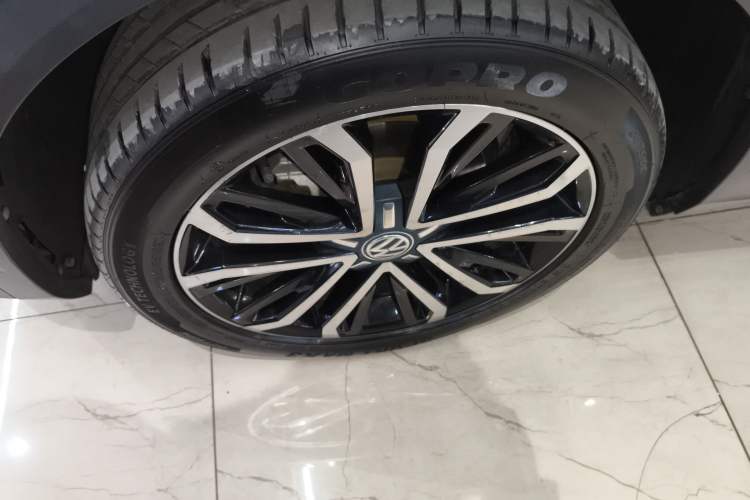 Used Volkswagen T-ROC 2019 280TSI DSG Two-Wheel Drive Comfort Version China VI Standard