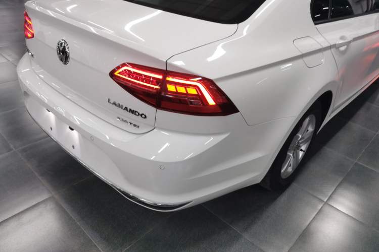 Used Volkswagen Lamando 2021 230TSI DSG Fashion Edition
