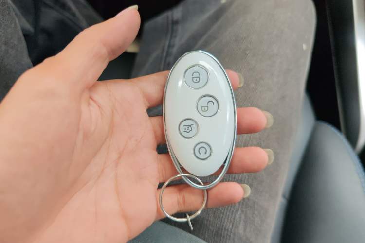 Used BYD Yuan New Energy 2018 EV360 Smart Connect Cool Edition
