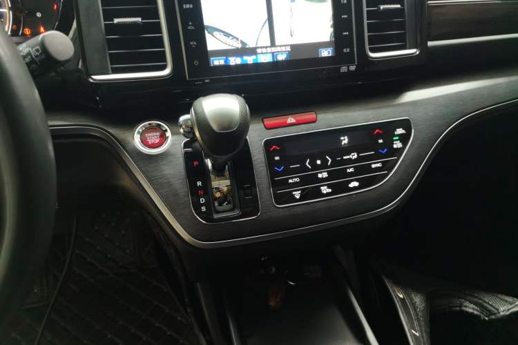 Used Honda Elysion 2016 2.4L Supreme Edition