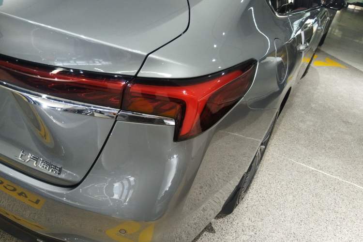 Used Buick LaCrosse 2023 28T Prestige Edition Right Rear Taillight