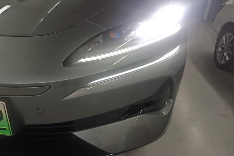 Used Denza Z9GT 2024 1100 4x4 Ultra First Edition Left Front Headlight