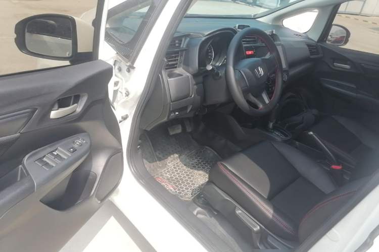 Used Honda Fit 2016 1.5L LXS CVT Comfort Sunroof Version
