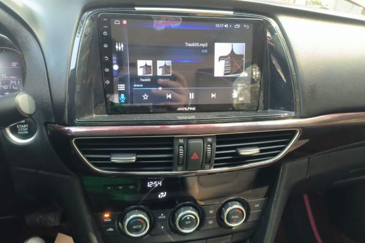 Used Mazda Atenza 2014 2.0L Blue Sky Luxury Edition