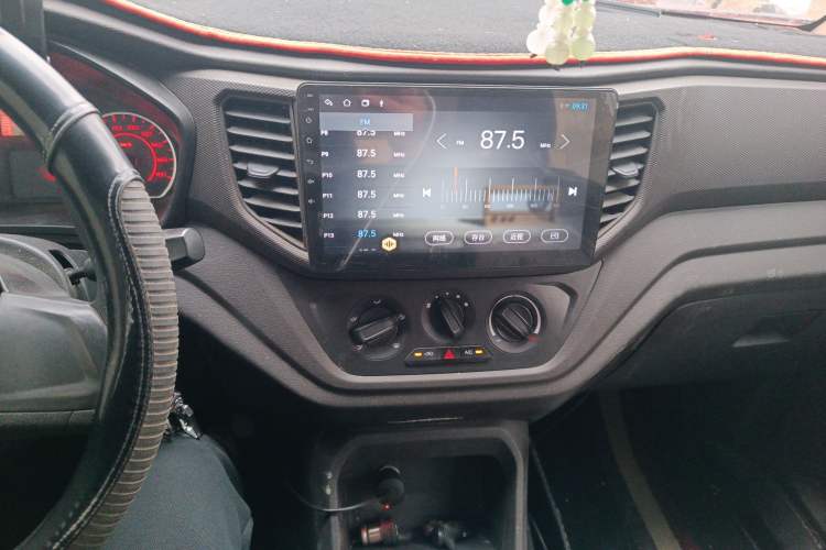 Used Wuling Hongguang V 2022 1.5L Jingqu Edition Electric-Assist LAR