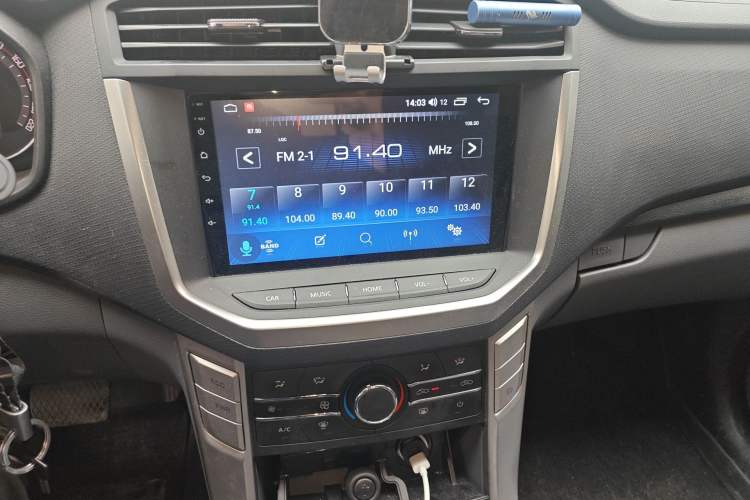 Used SAIC MAXUS T70 2020 2.0T Diesel Automatic 2WD Comfort Edition Standard Cab High Ground Clearance