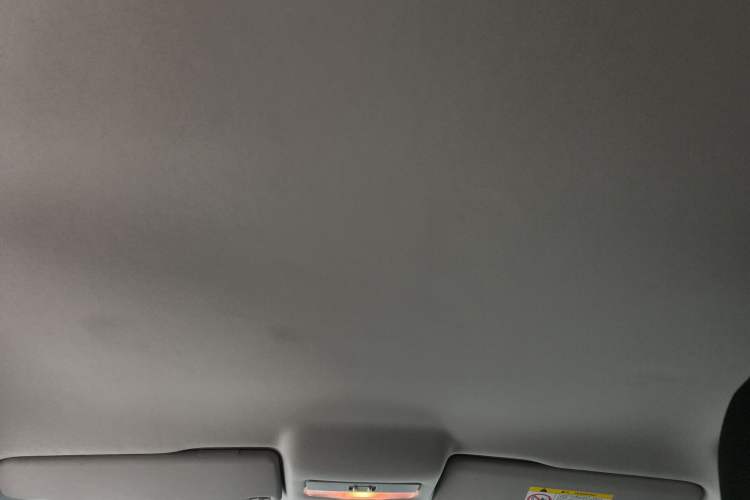 Used Volkswagen Polo 2016 1.4L Manual Fashion Model Headliner