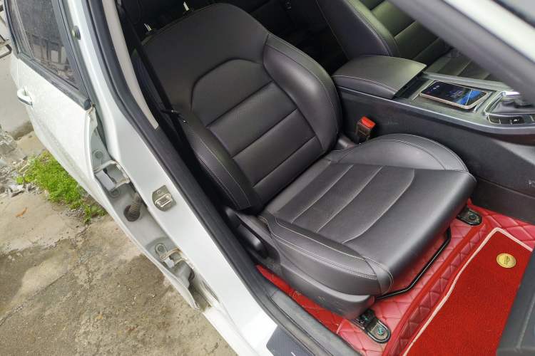 Used Geely Auto Emgrand 2020 1.5L CVT Upward Version Right Front Seat