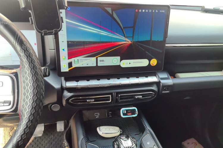 Used Haval H Dog 2023 2.0T Two-Wheel Drive Chaoye Version Plus Audio And AC Panel