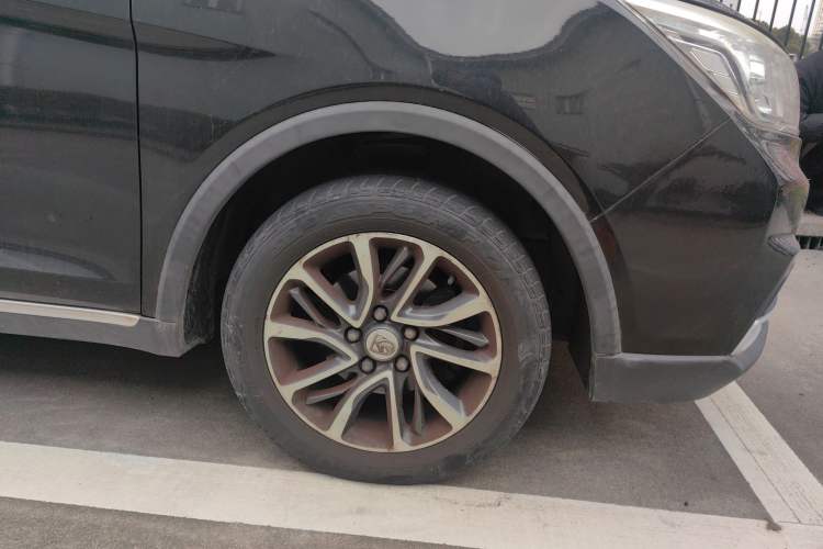 Used Baojun 730 2019 1.5L Manual Fashion Model 7-seater National V
