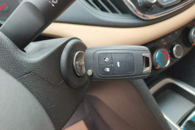 Used Chevrolet Monza 2022 320 Automatic Enjoyment Sunroof Version
