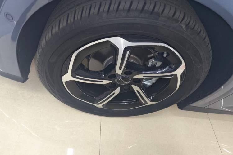 Used BYD Seal 06GT 2025 Intelligent Driving Version 605 Heatwave Edition Exterior 4