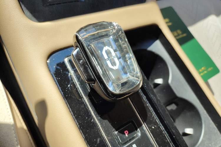 Used Hima AITO M7 2024 1.5T Intelligent Driving 4WD Max Edition 5 Seats Gear Lever