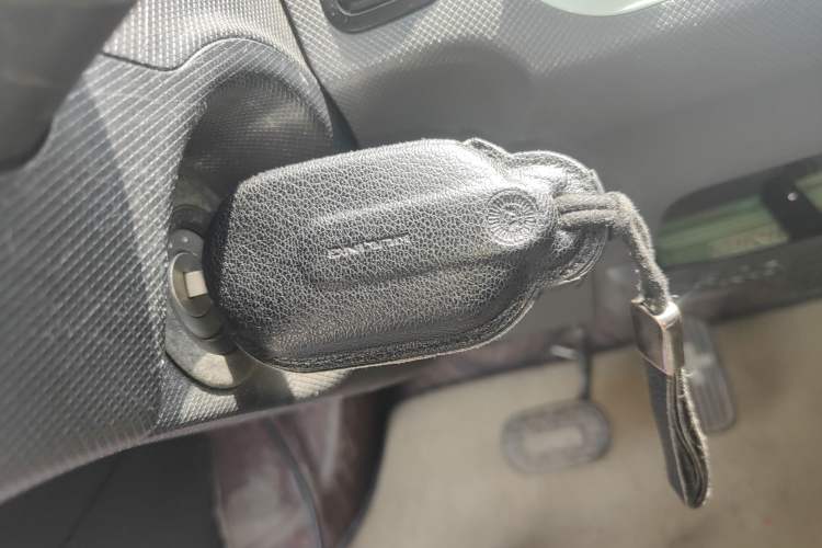 Used Wuling Hongguang MINIEV 2022 Macaron Premium Model – Lithium Iron Phosphate