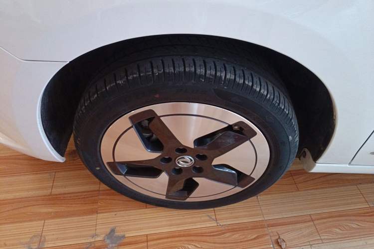 Used Dongfeng Aeolus E70 2021 Revised Version 360H Battery-Swap Edition