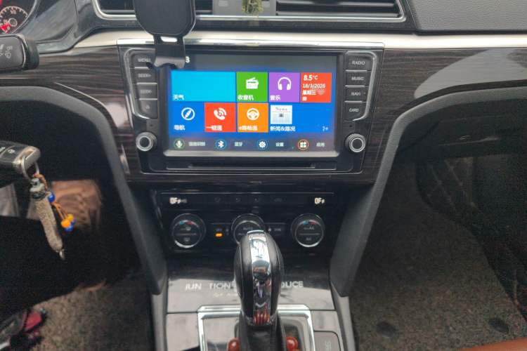 Used Volkswagen Lamando 2015 280TSI DSG Comfort Edition
