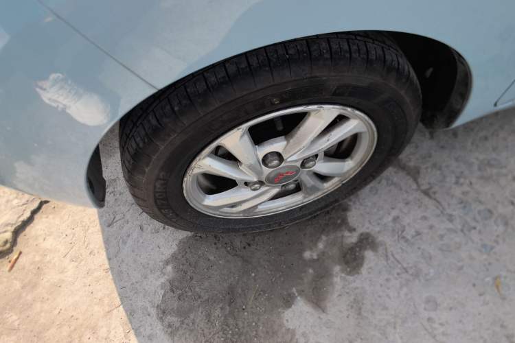 Used Wuling Hongguang MINIEV 2020 Zizai Version Lithium-NMC Left Front Wheel Hub