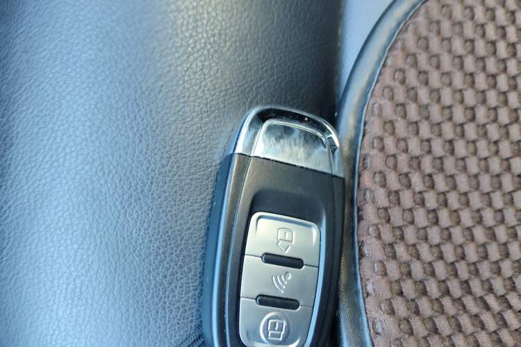 Used Bestune X80 2013 2.0L automatic luxury version