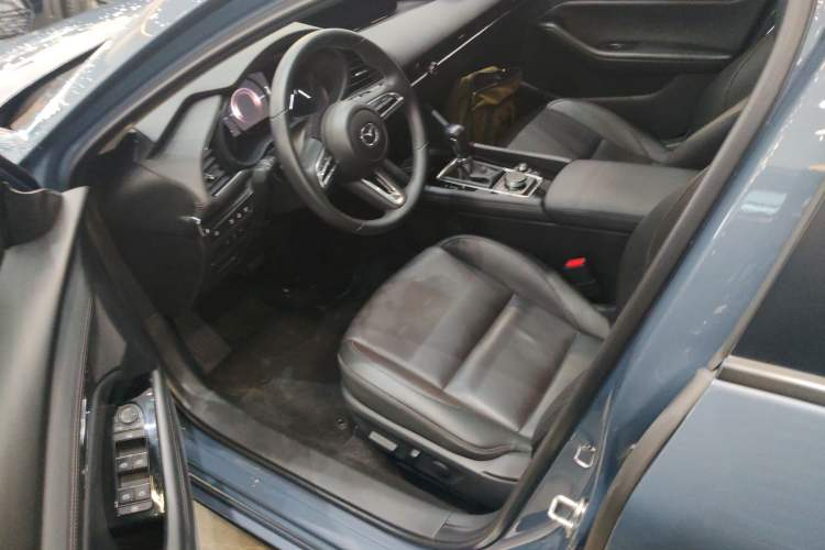 Used Mazda 3 Axela 2023 2.0L Automatic Zhiyao Edition Driver Seat