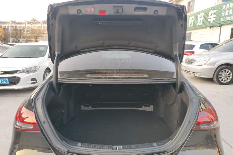 Used Mercedes-Benz E-Class 2021 E 300 L Stylish Model
